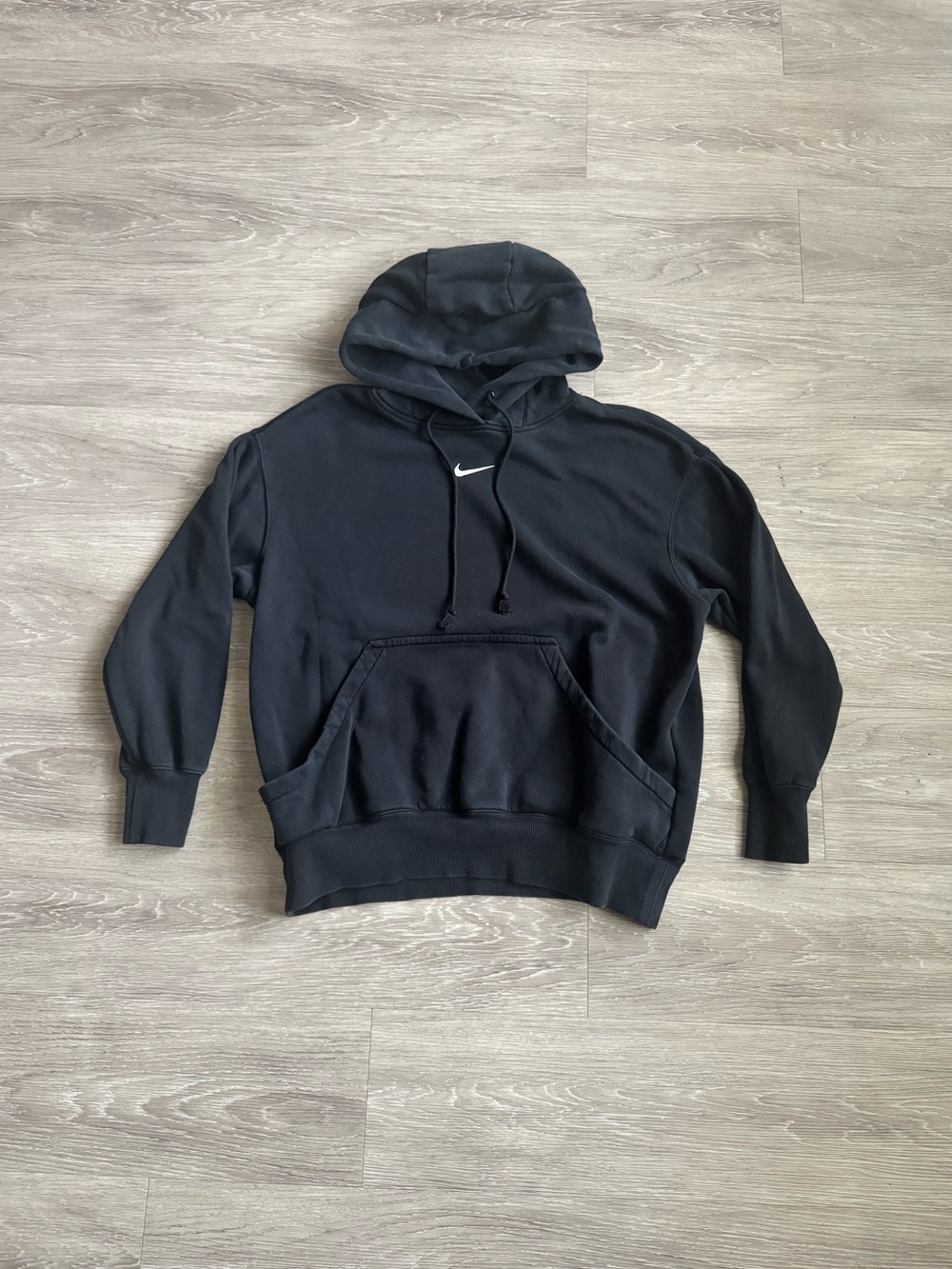 Nike Black Women’s Pullover Hoodie Sweatshirt